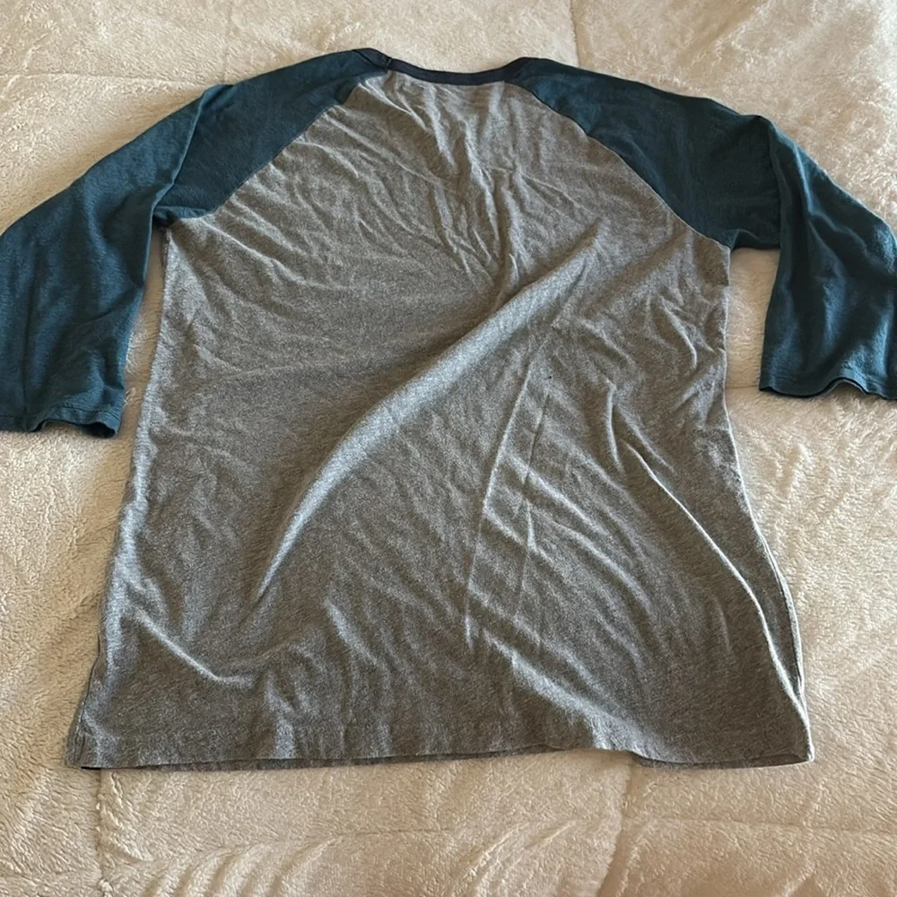 Mens Hurley Long Sleeve - Picture 3 of 3